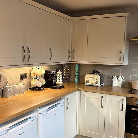 Cosy 2 Bed, Home From Home Haddenham  ภายนอก รูปภาพ